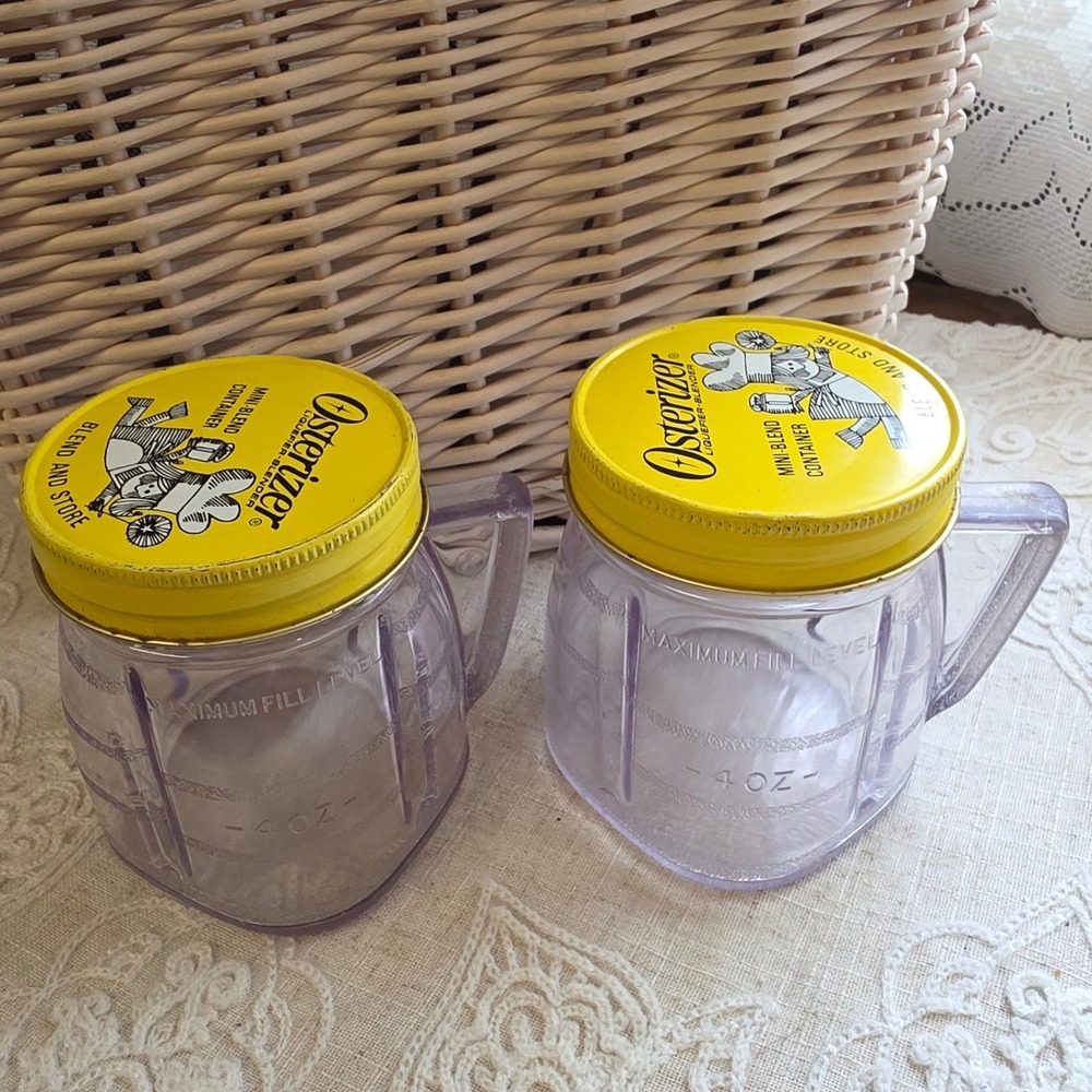 Vintage Oster Osterizer 8oz Mini-Blend Clear Plastic Containers Set Yellow Lids
